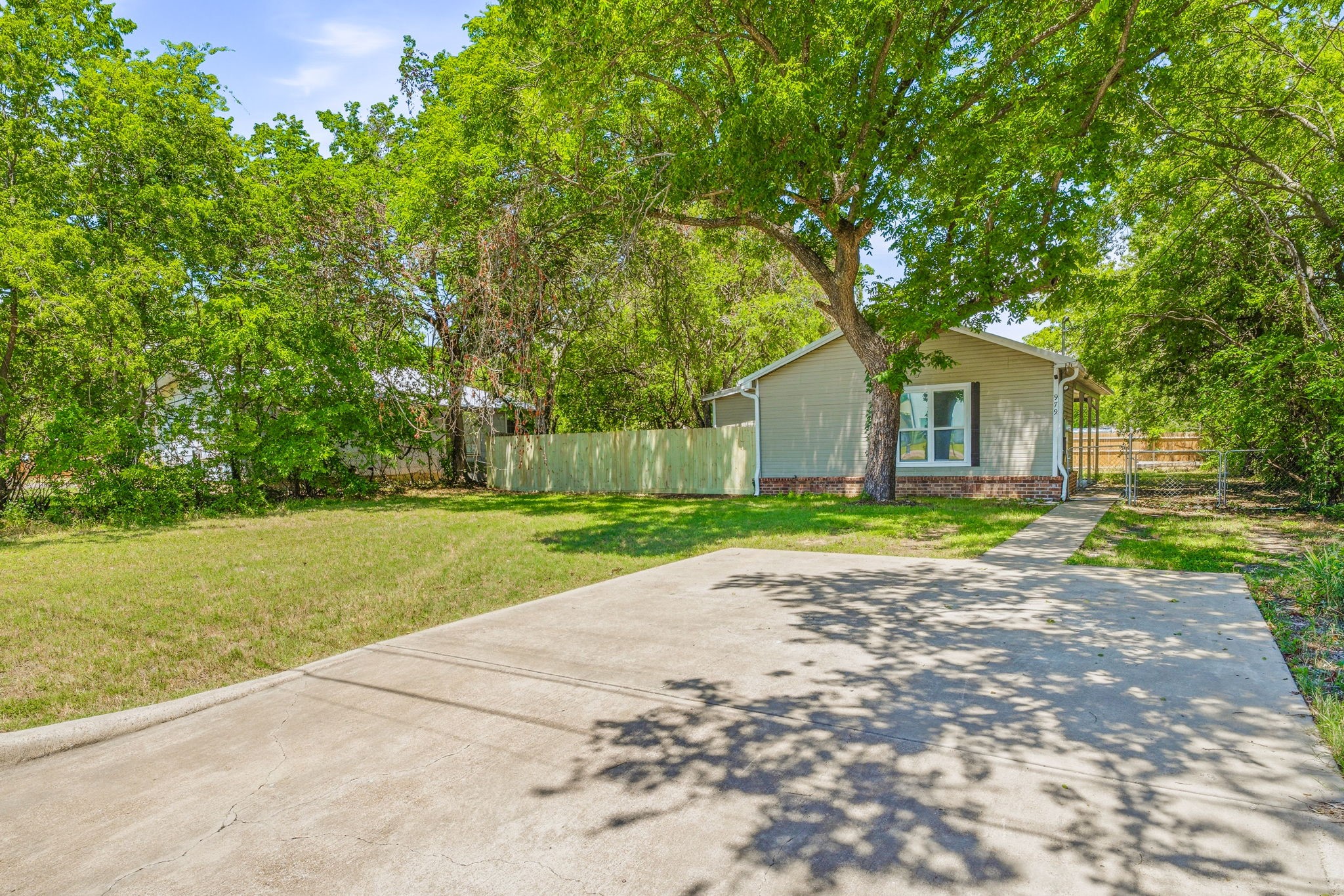979 W Pecan Street Stephenville TX 76401