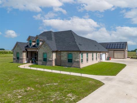 1221 Fm 272 Leonard TX 75452