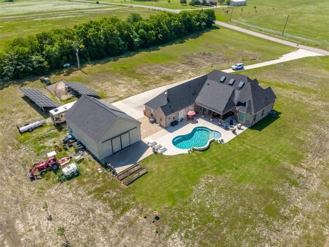 1221 Fm 272 Leonard TX 75452
