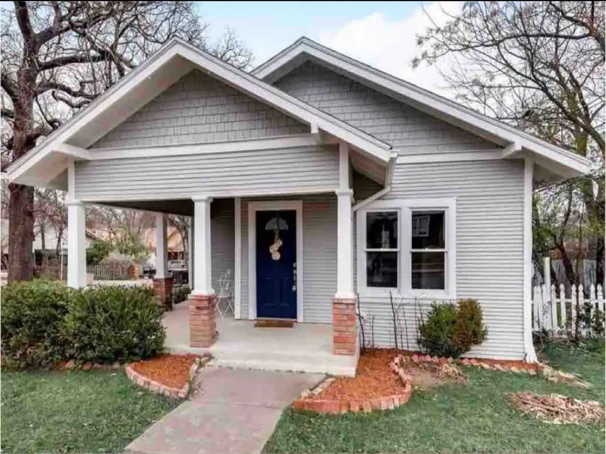 116 E Akard Street Weatherford TX 76086