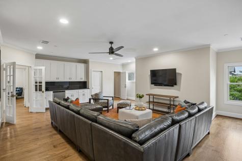 4234 Williamsburg Road Dallas TX 75220