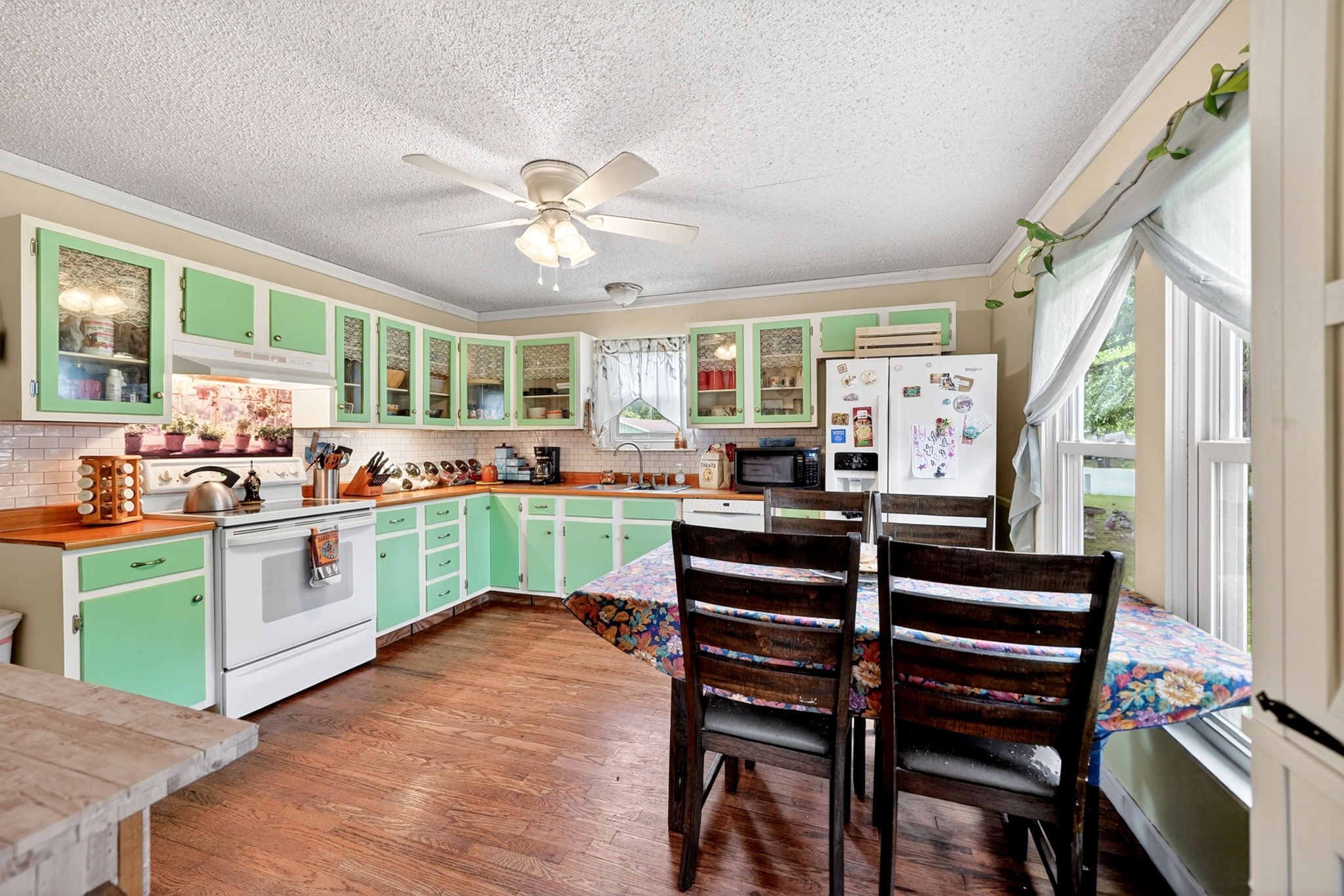 610 Crooked Creek Road Edgewood TX 75117