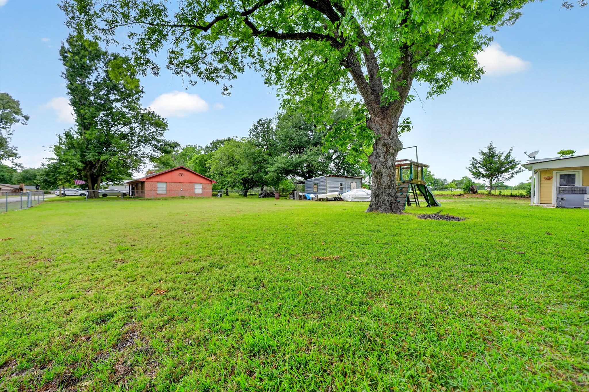 610 Crooked Creek Road Edgewood TX 75117
