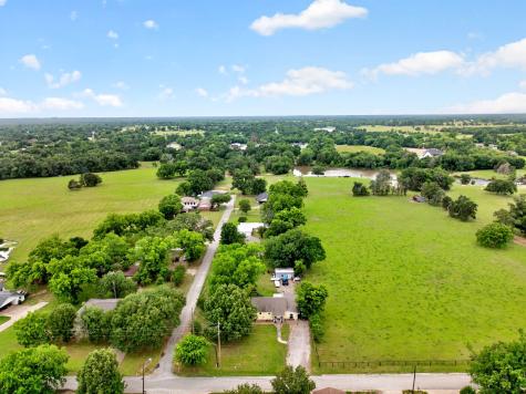 610 Crooked Creek Road Edgewood TX 75117