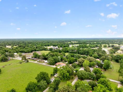 610 Crooked Creek Road Edgewood TX 75117
