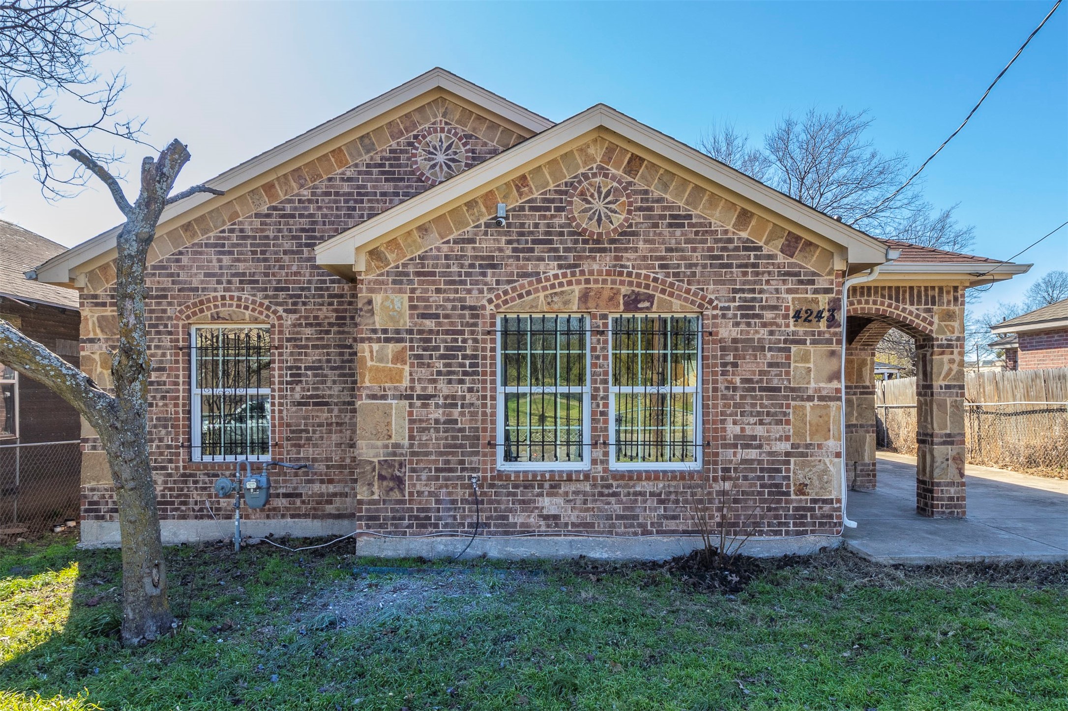 4243 Opal Avenue Dallas TX 75216