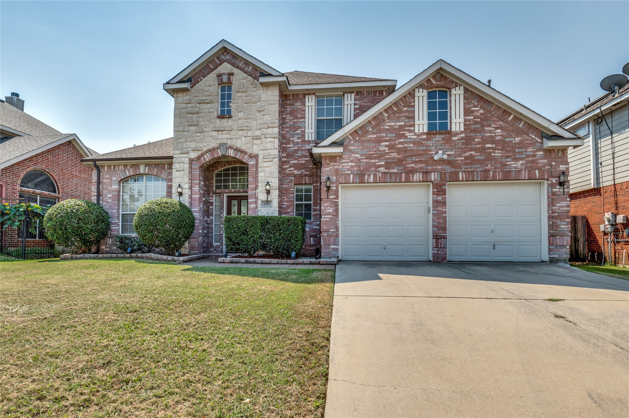2707 Atrium Drive Grand Prairie TX 75052