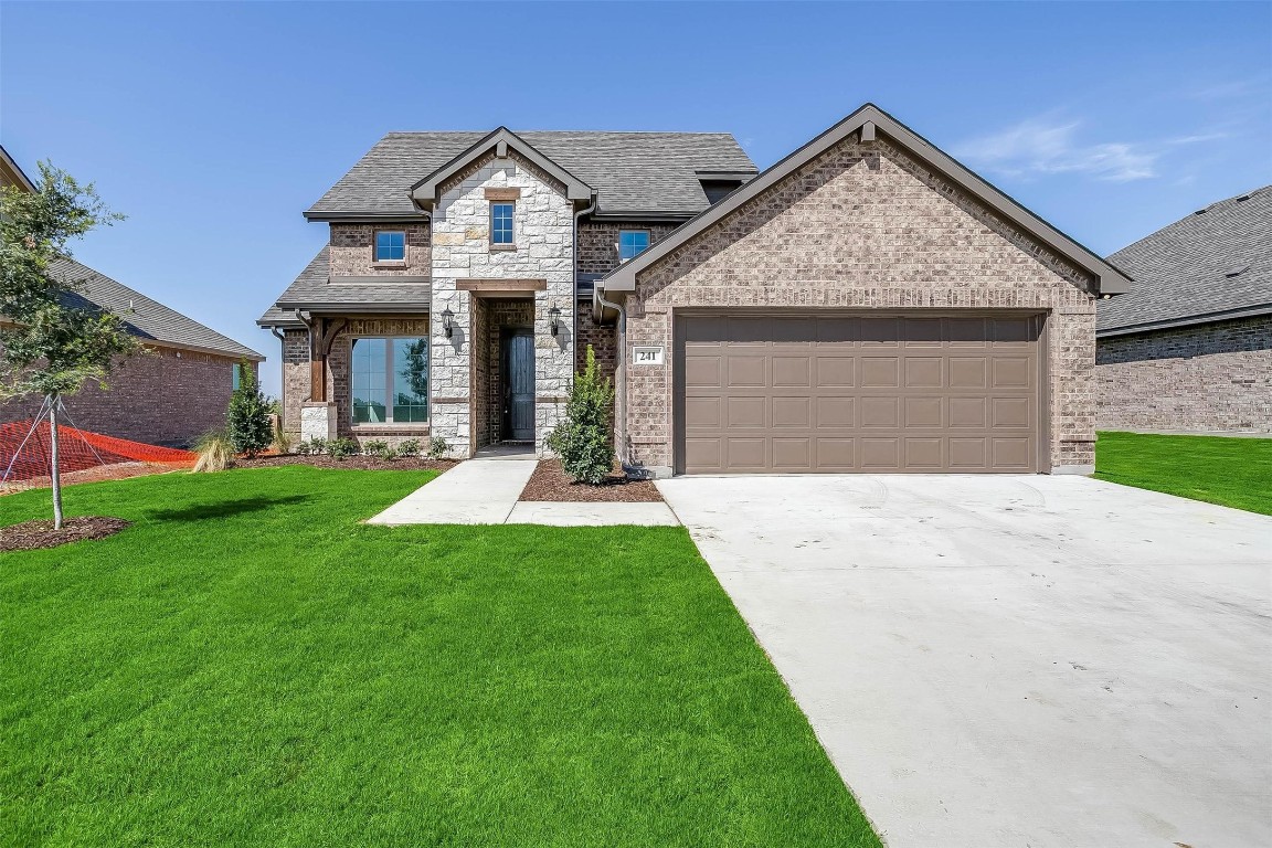241 Tyler Street Grandview TX 76050