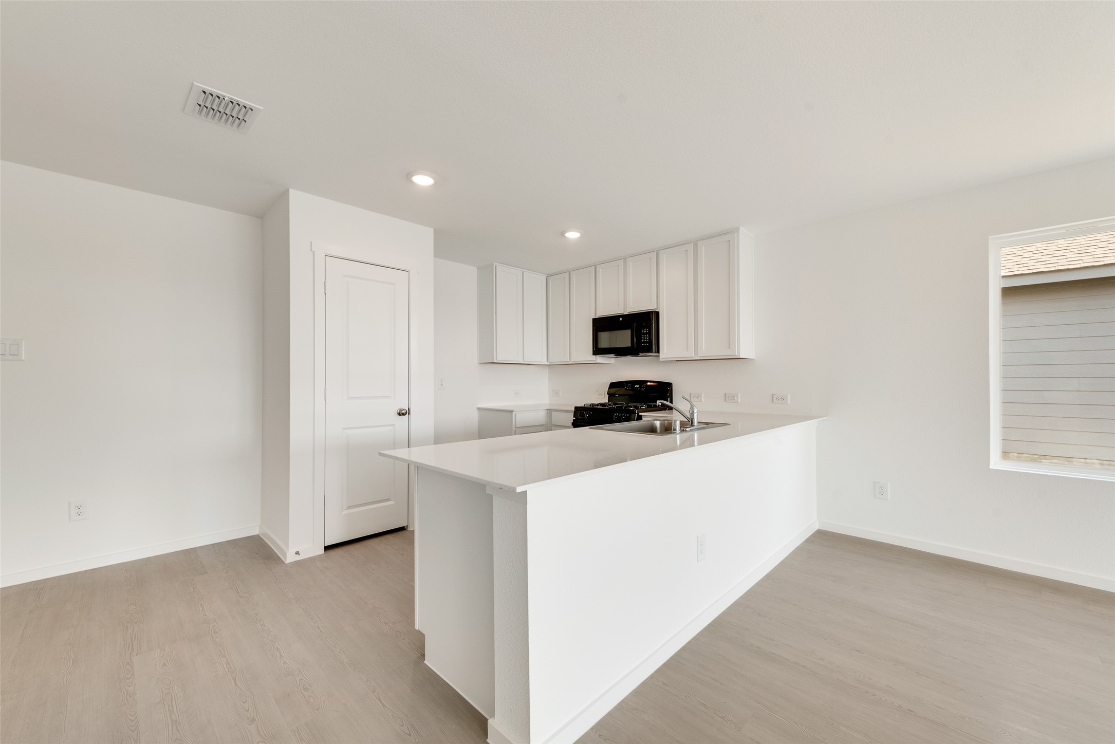 953 Prestonwood Lane Keene TX 76059