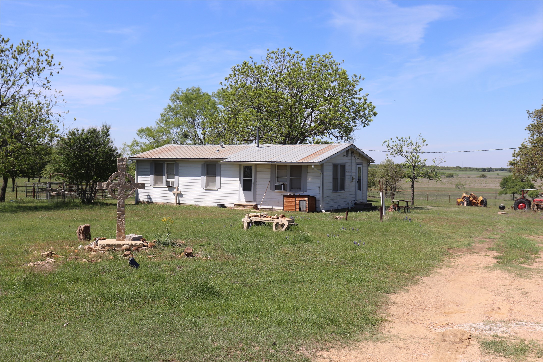 798 County Road 189 Carbon TX 76435