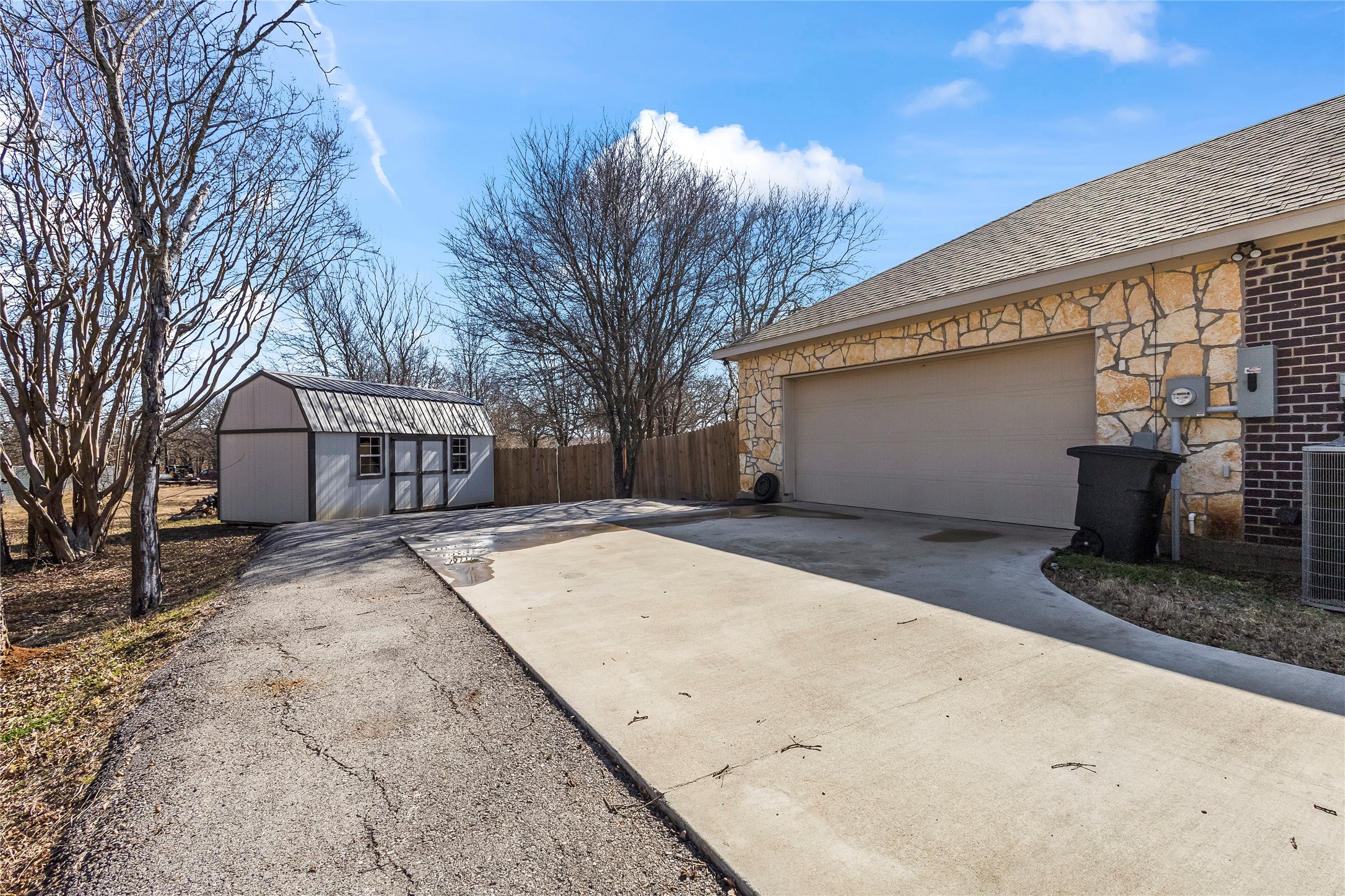 8045 County Road 1200 Grandview TX 76050