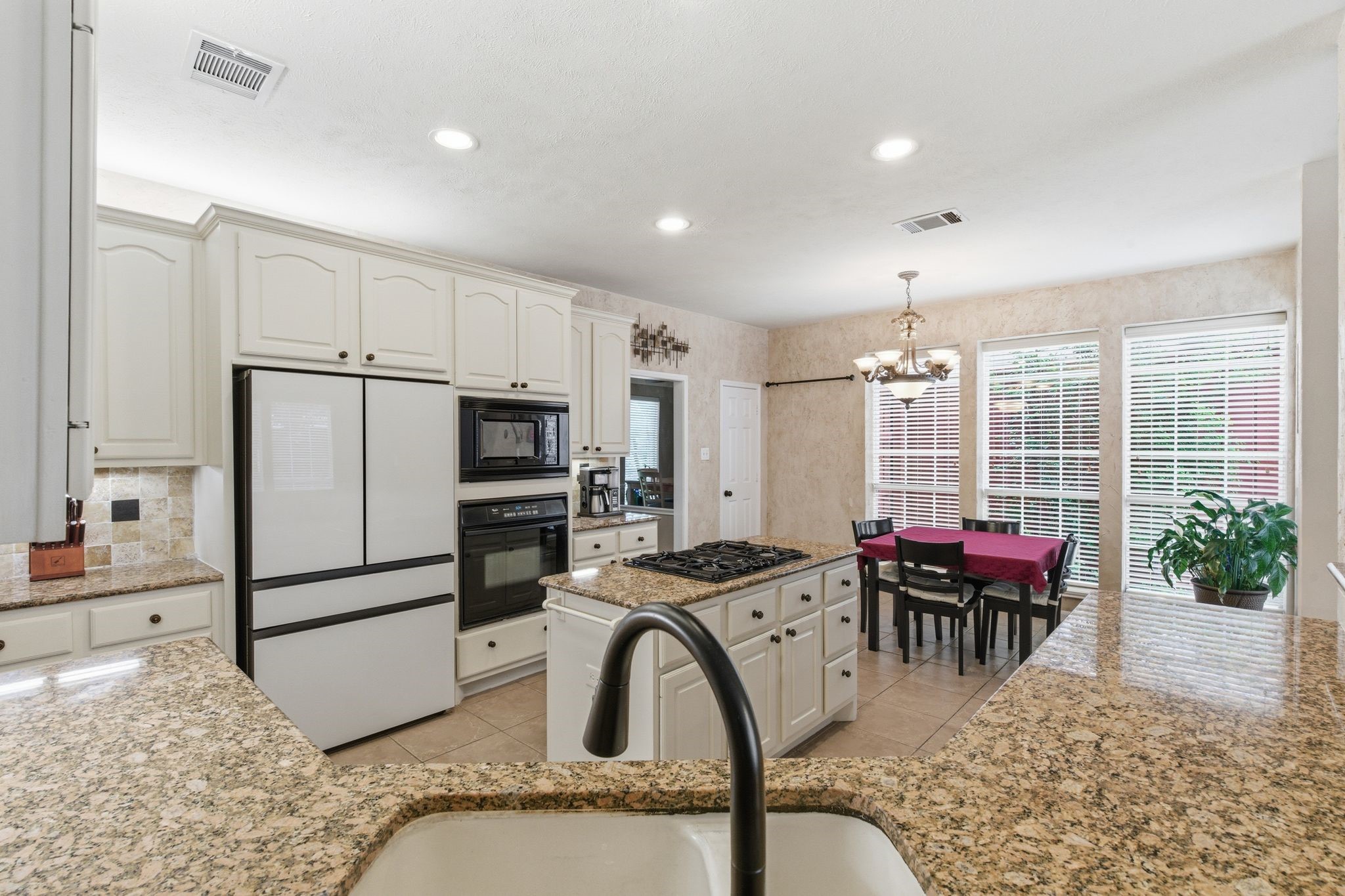 1537 Lakeview Drive Keller TX 76248