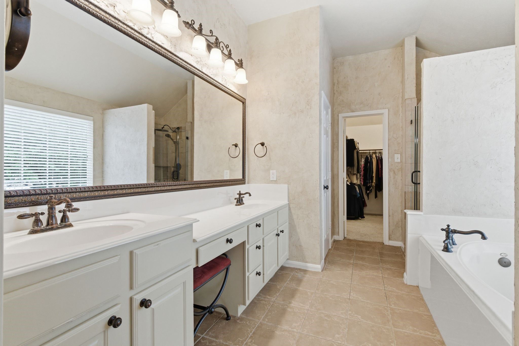 1537 Lakeview Drive Keller TX 76248