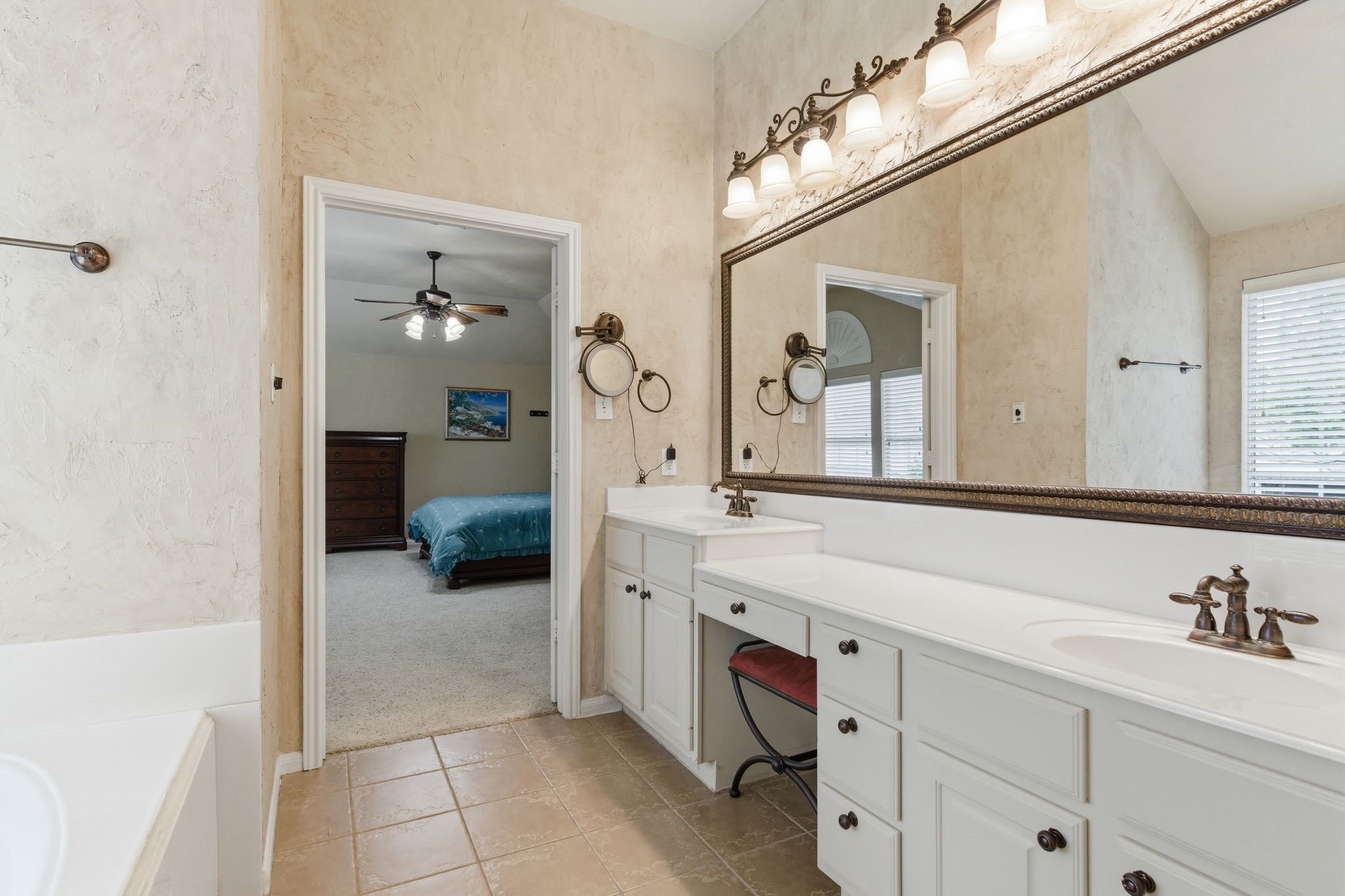 1537 Lakeview Drive Keller TX 76248