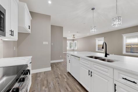 1221 S Rockwall Avenue Terrell TX 75160