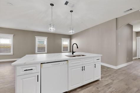 1221 S Rockwall Avenue Terrell TX 75160