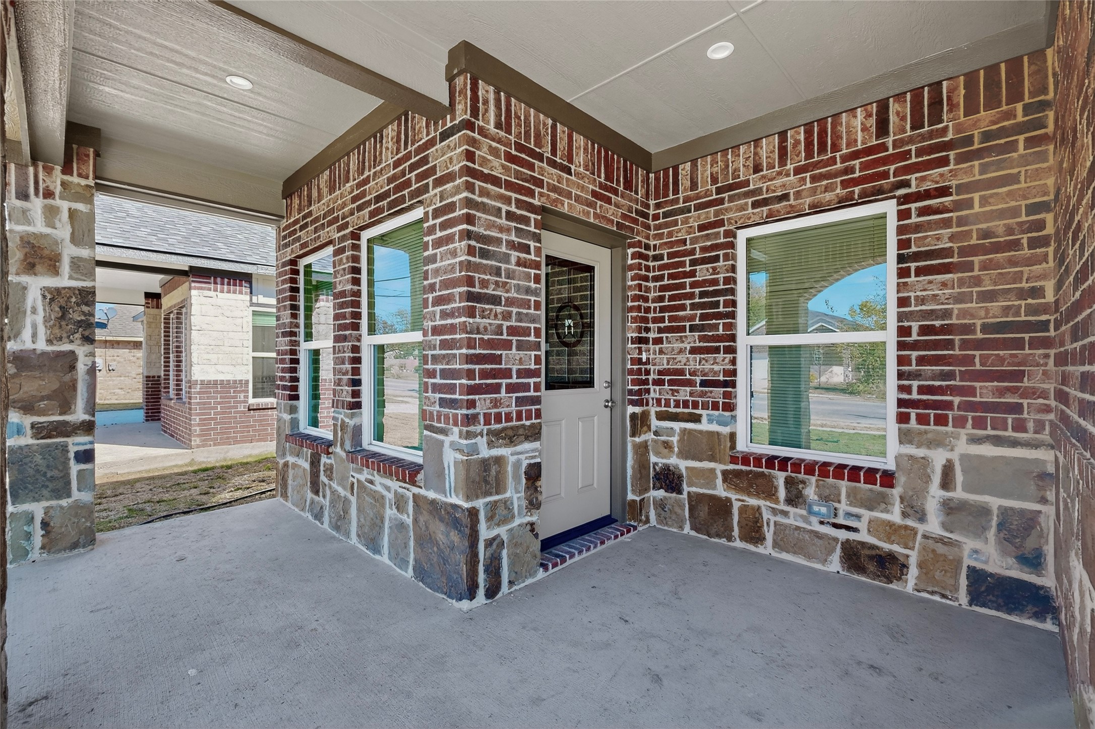 1221 S Rockwall Avenue Terrell TX 75160