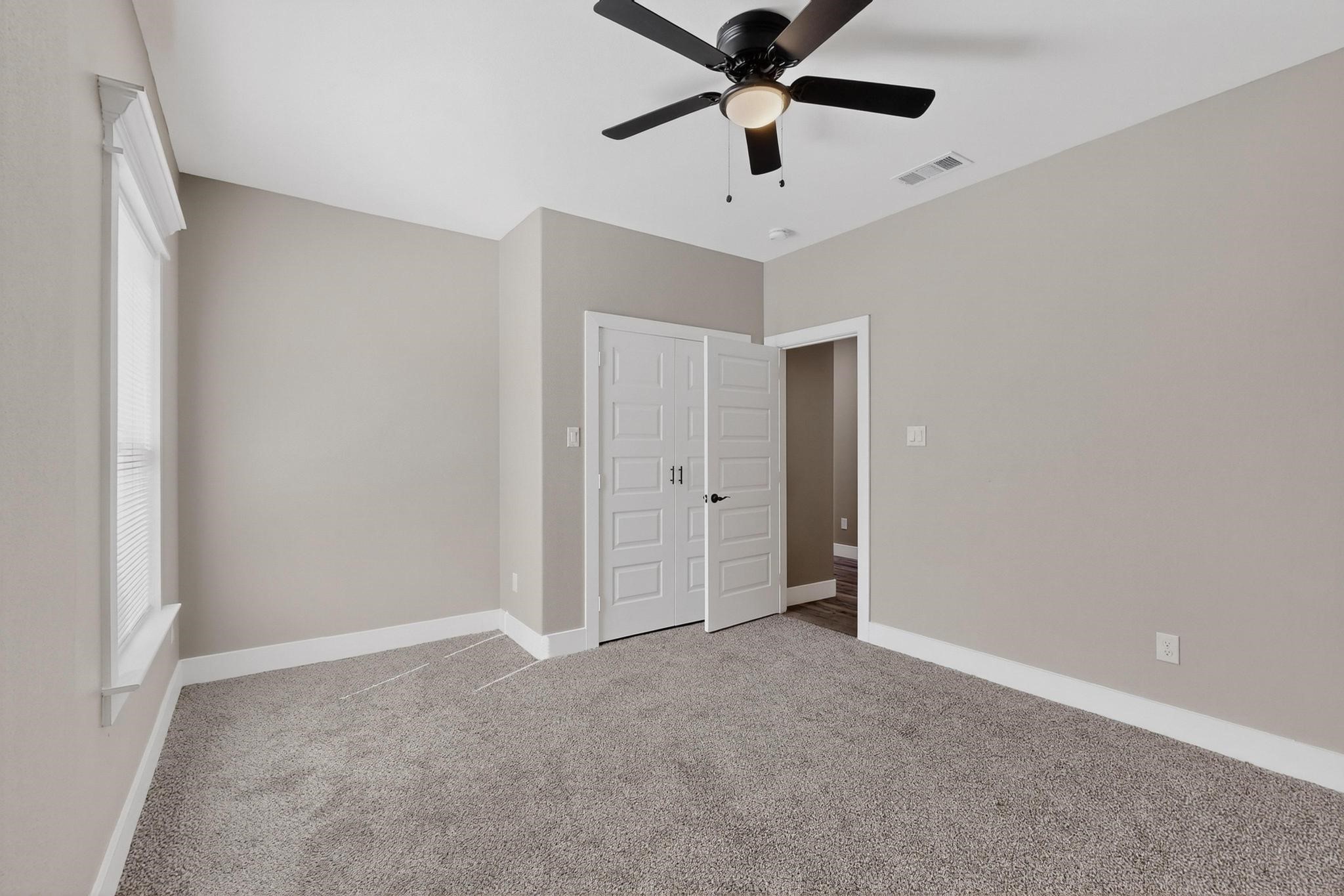 1221 S Rockwall Avenue Terrell TX 75160