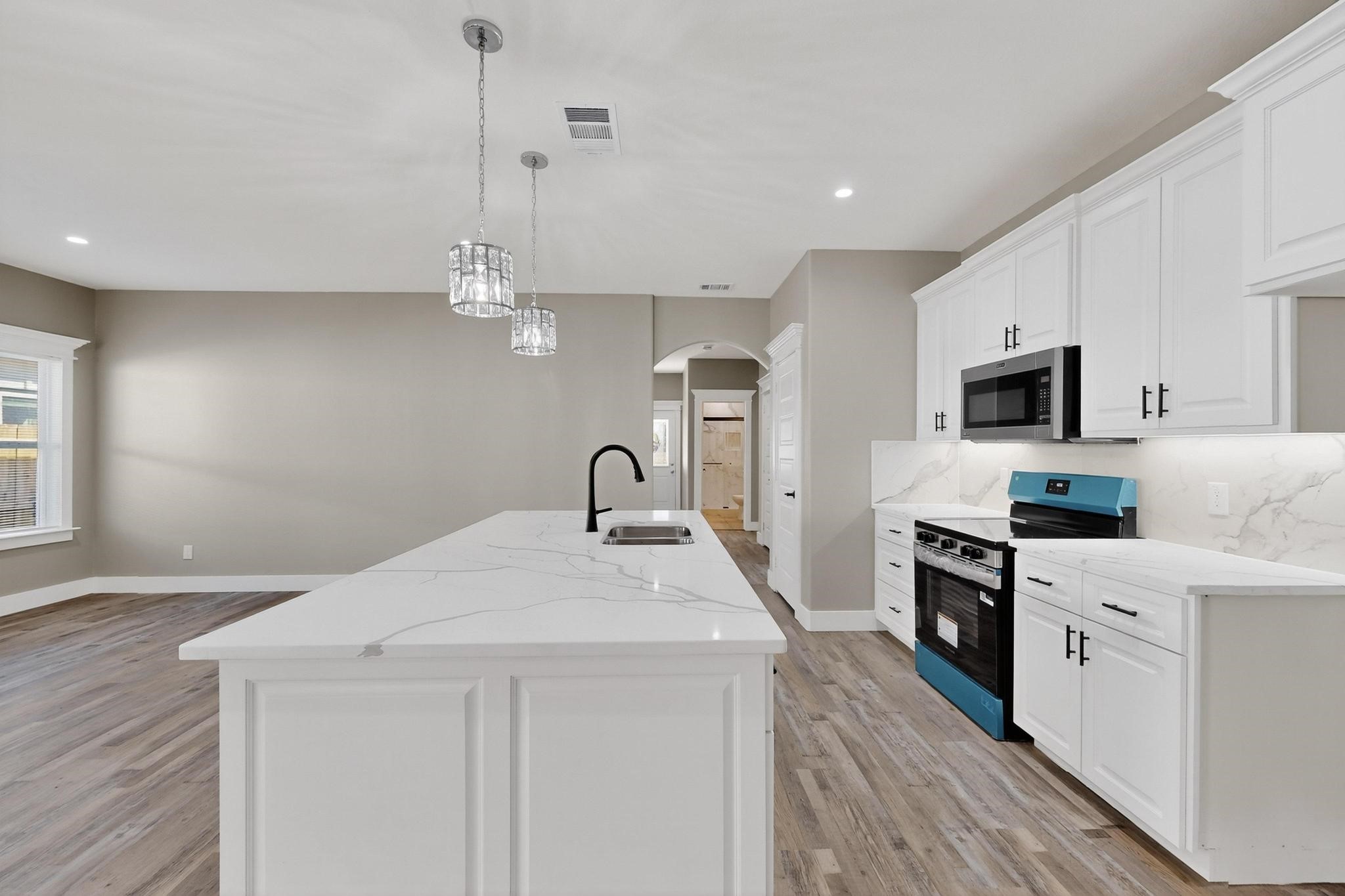 1221 S Rockwall Avenue Terrell TX 75160