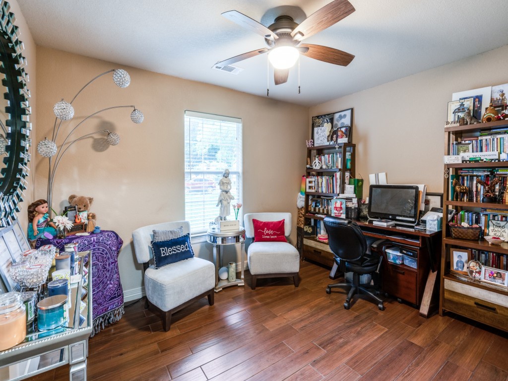 400 S Powell Street Corsicana TX 75110