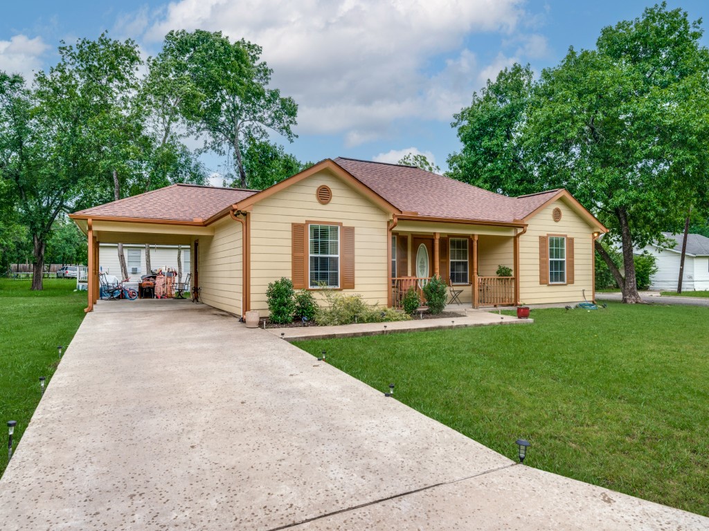 400 S Powell Street Corsicana TX 75110