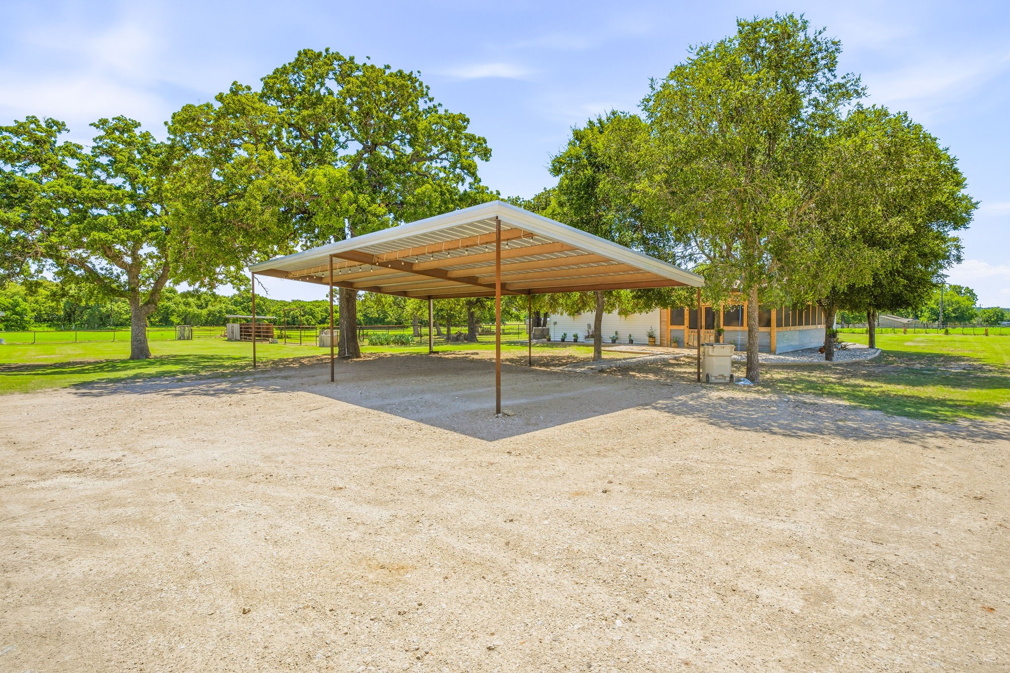 533 County Road 484 Stephenville TX 76401