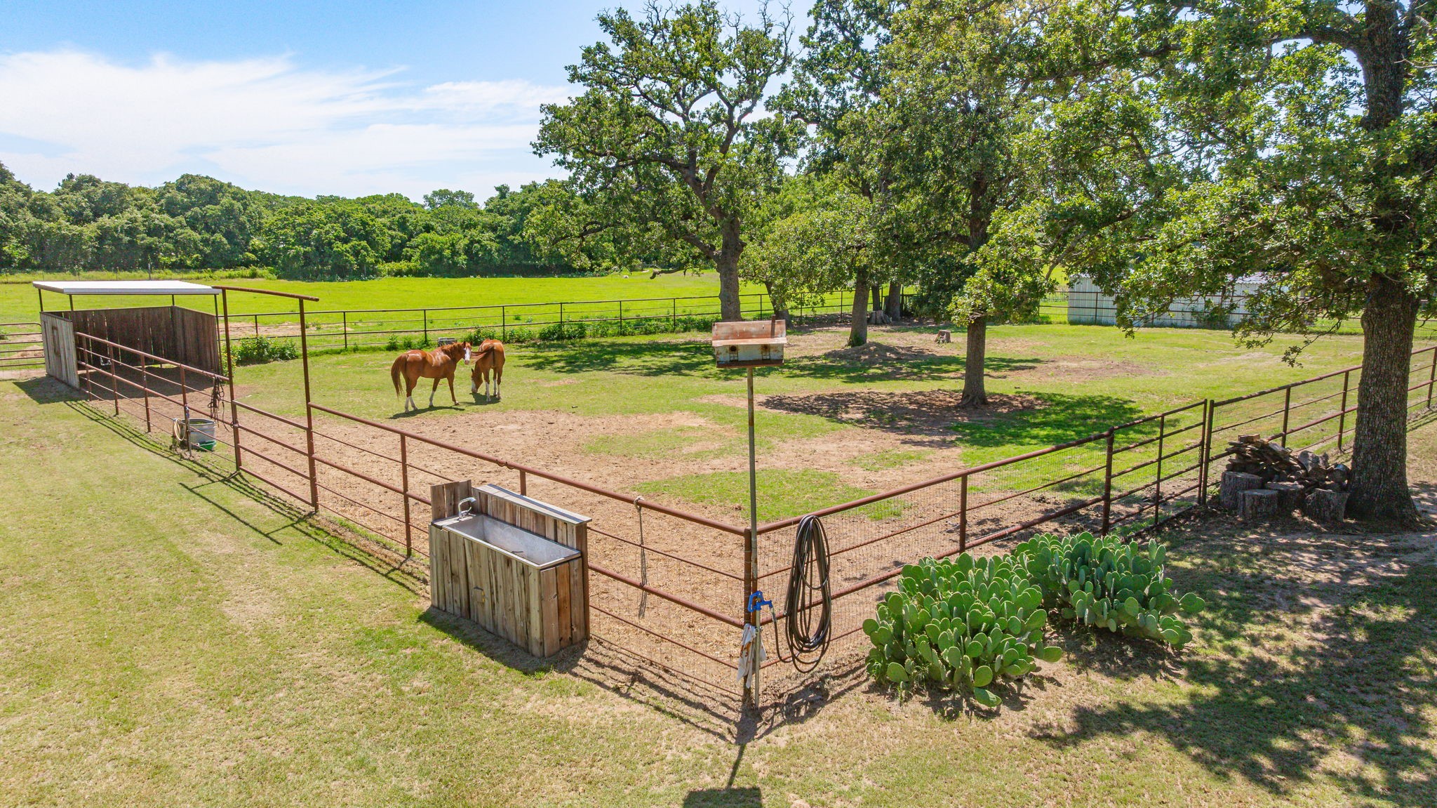 533 County Road 484 Stephenville TX 76401