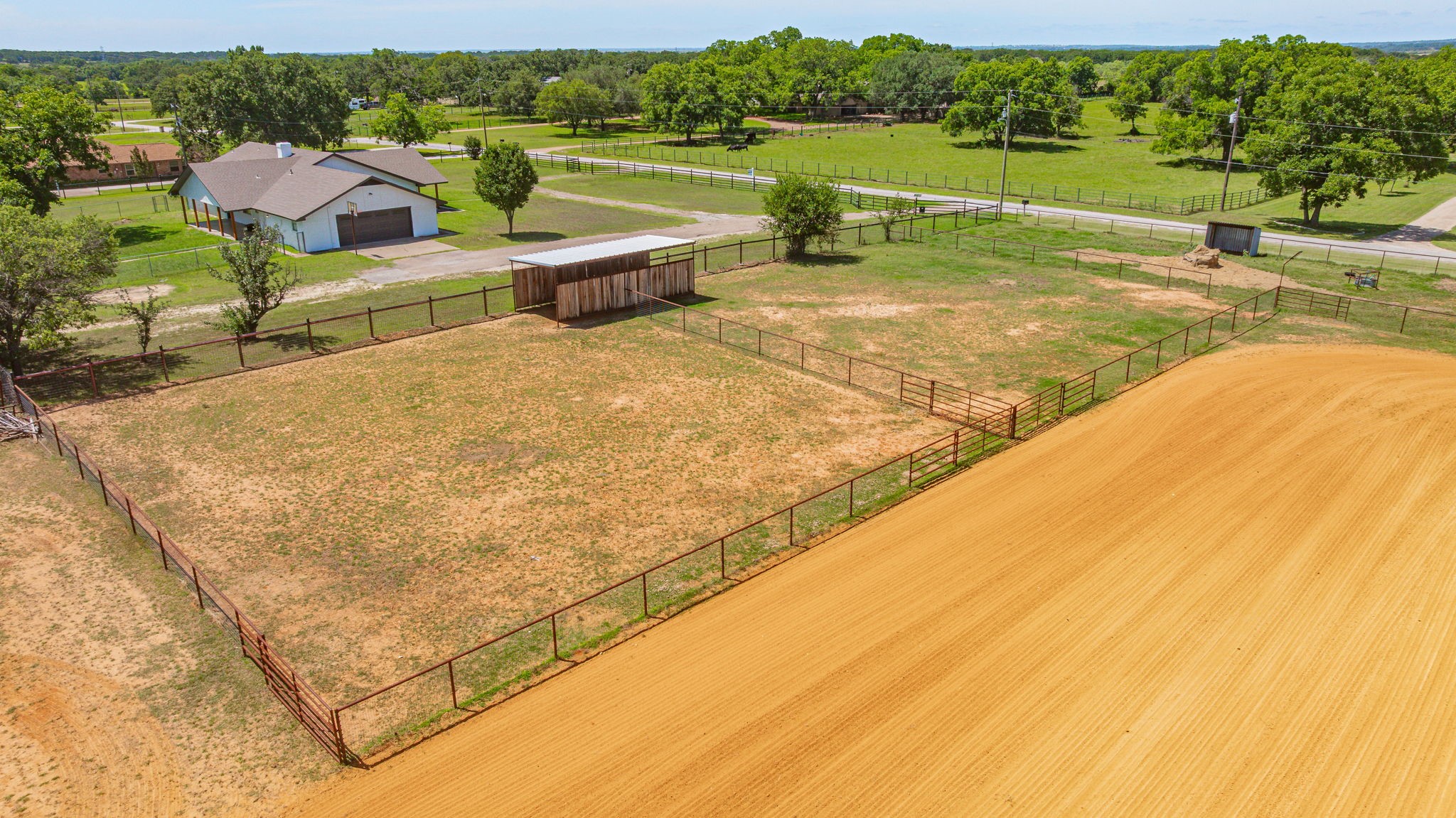 533 County Road 484 Stephenville TX 76401