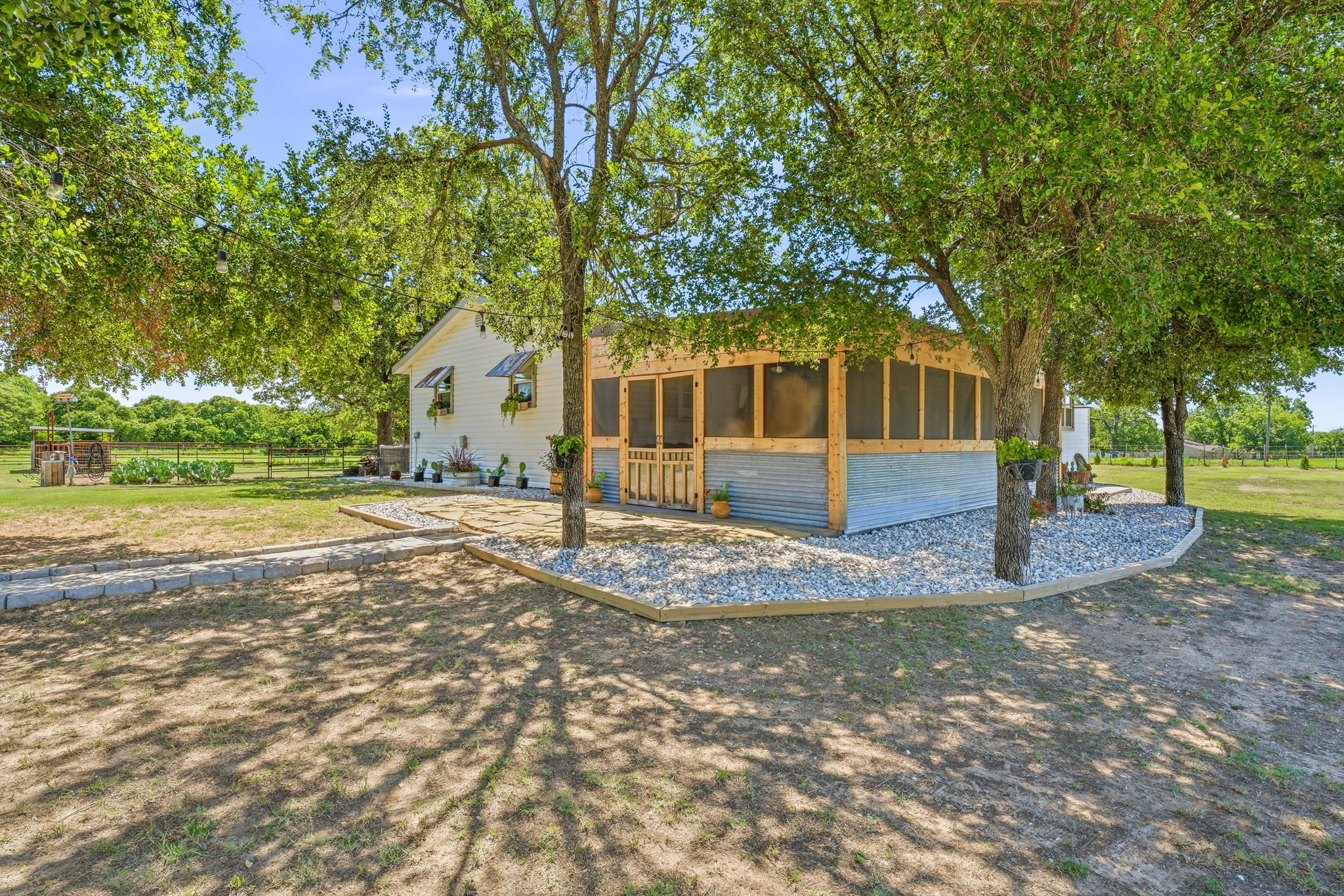 533 County Road 484 Stephenville TX 76401
