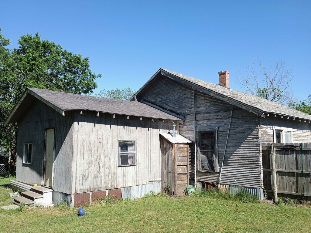 612 W 16th Avenue Corsicana TX 75110
