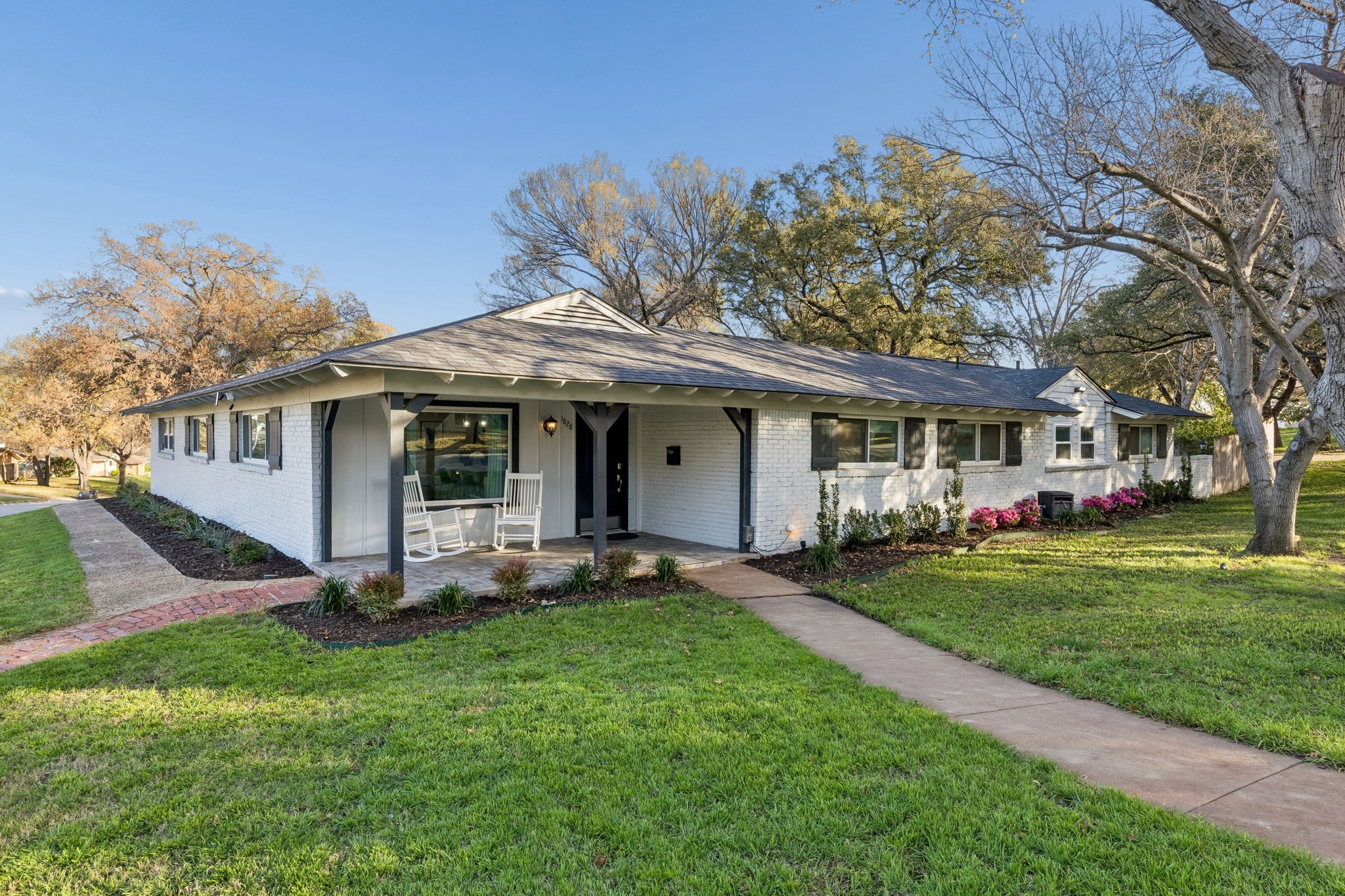 1828 Ems Road E Fort Worth TX 76116