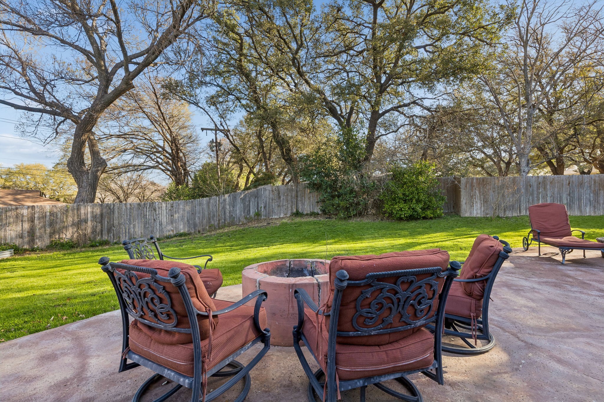 1828 Ems Road E Fort Worth TX 76116