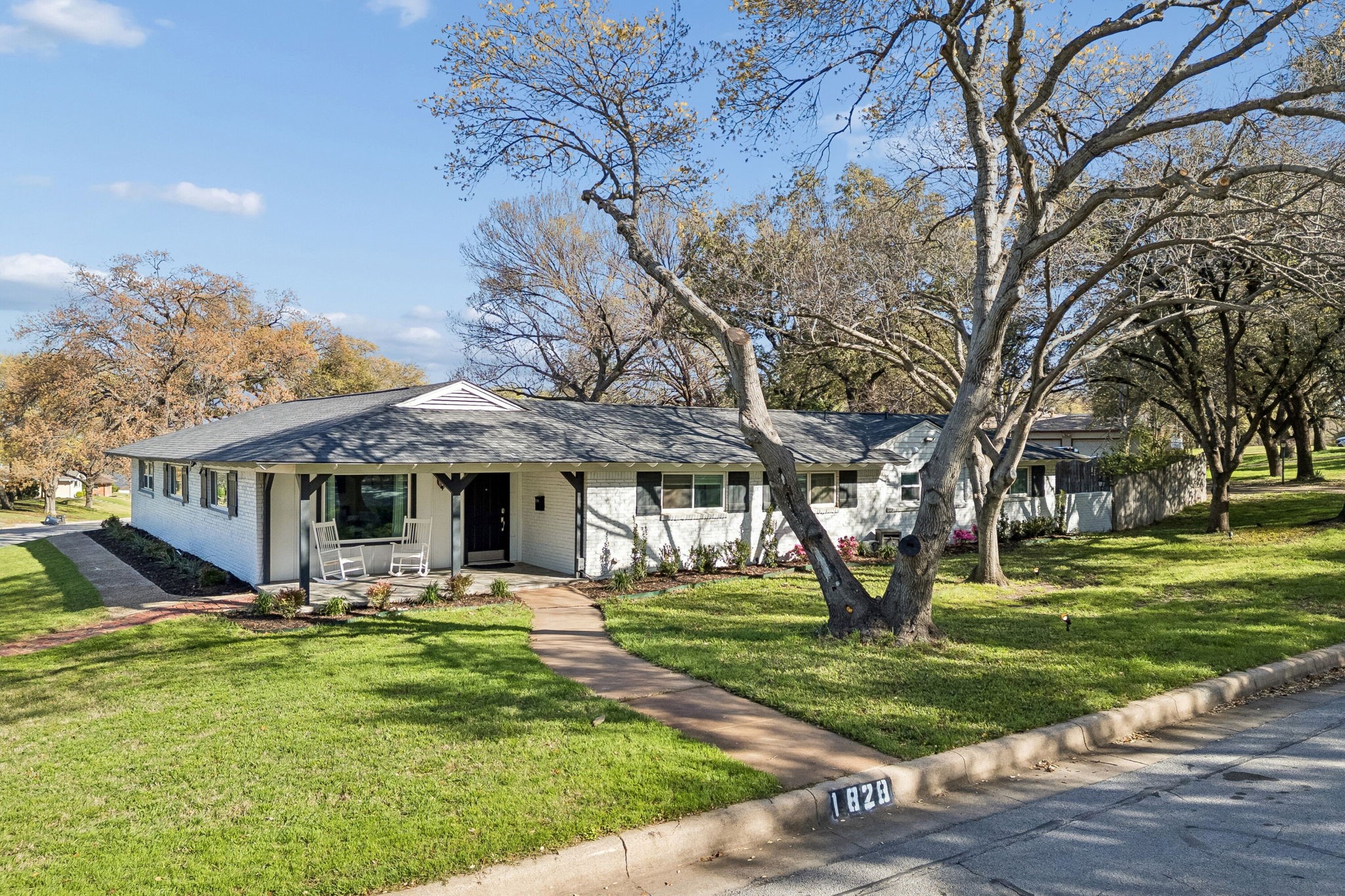 1828 Ems Road E Fort Worth TX 76116