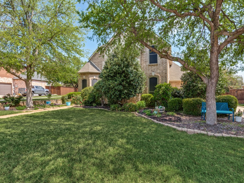 944 Excalibur Drive Highland Village TX 75077