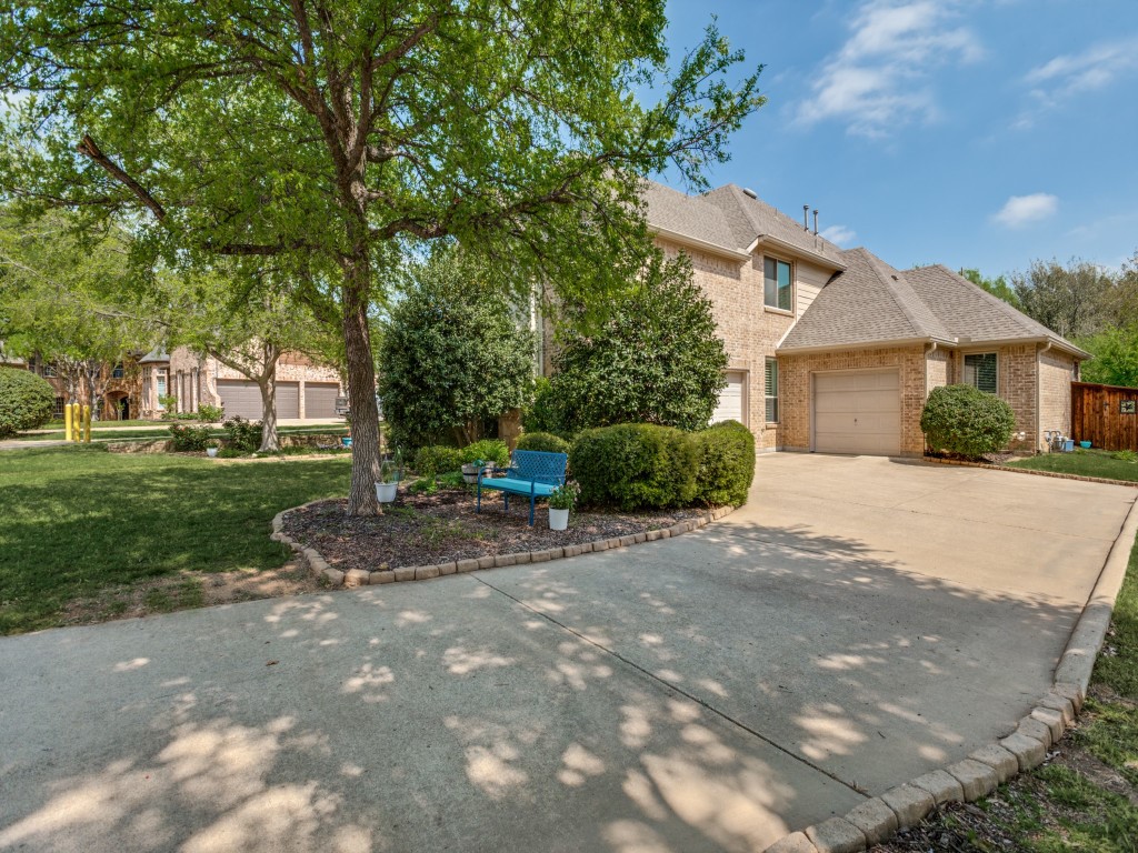 944 Excalibur Drive Highland Village TX 75077