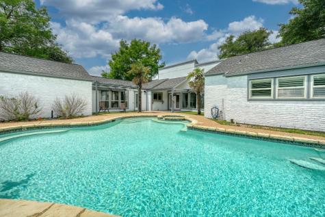 2614 Briarwyck Court Carrollton TX 75006
