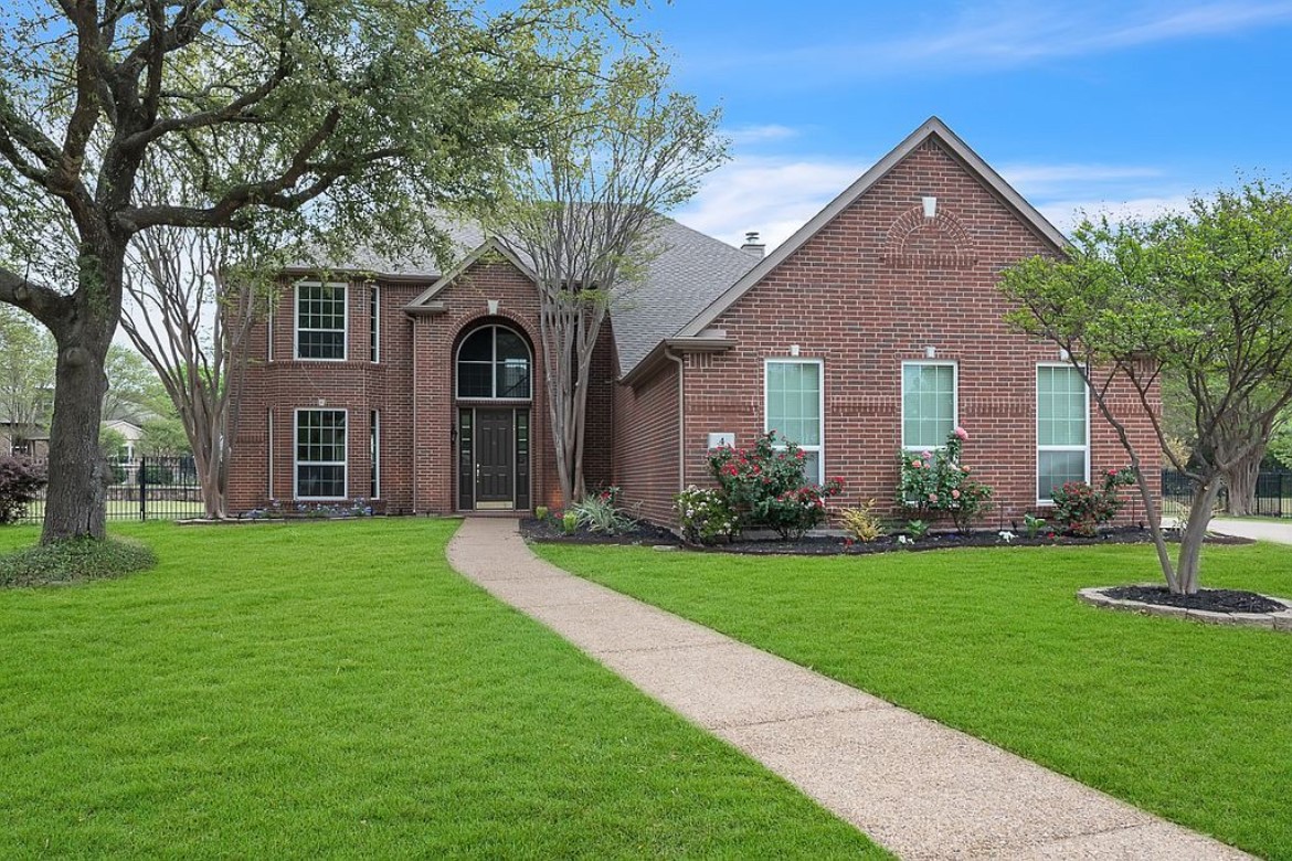 4 Foxborough Court Heath TX 75032