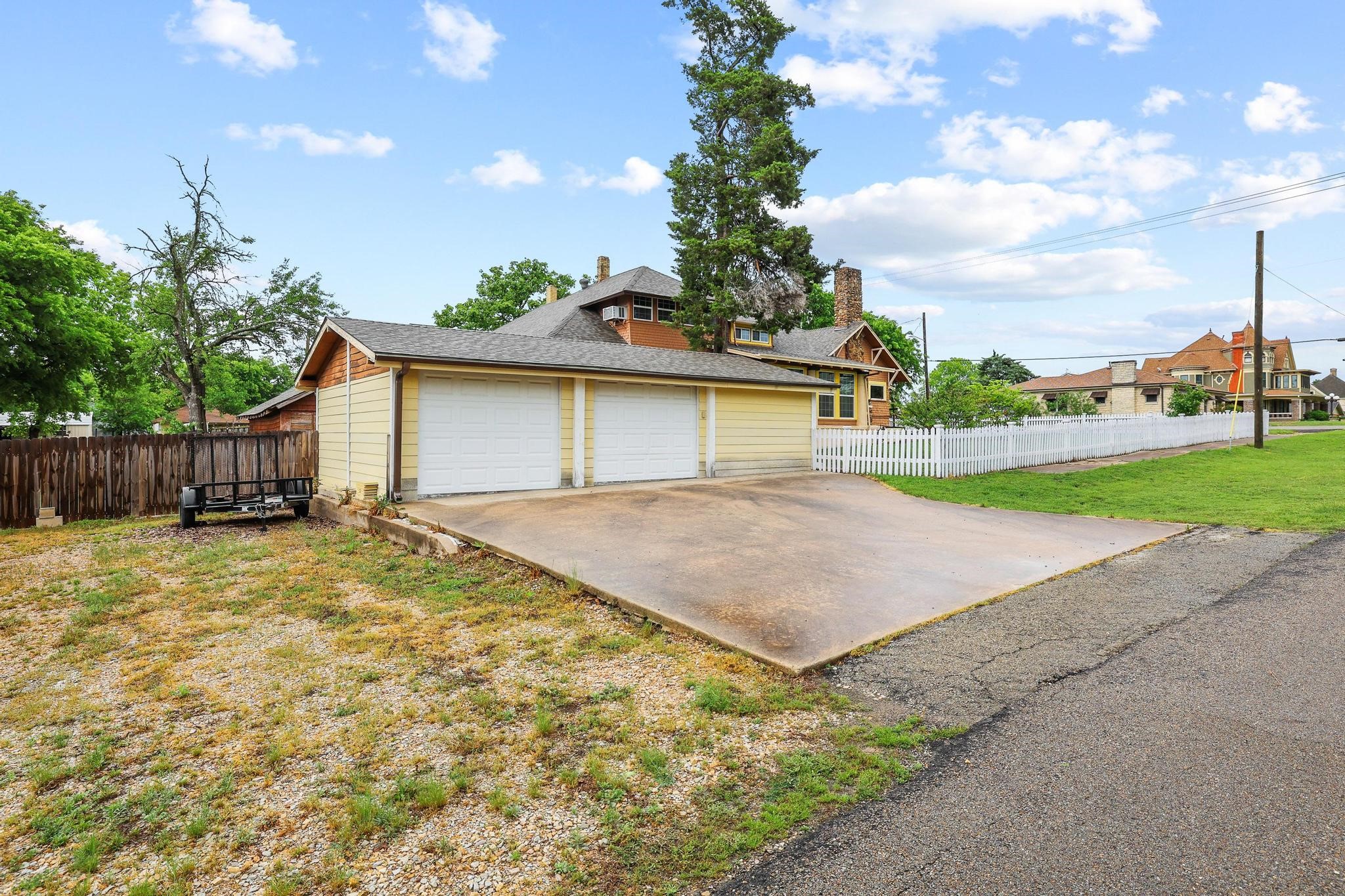 901 8th Street Honey Grove TX 75446