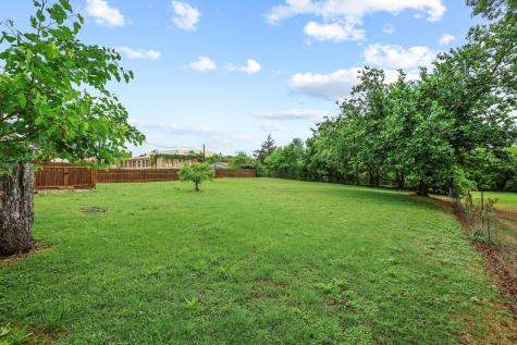 901 8th Street Honey Grove TX 75446