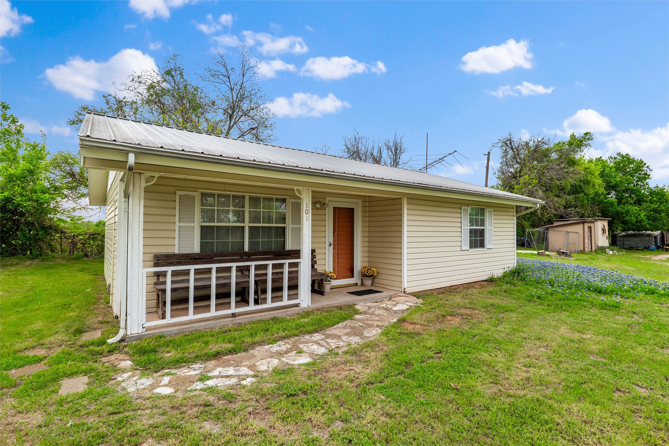 101 S Frio Court Weatherford TX 76087