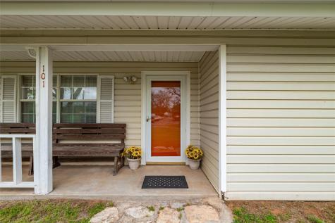 101 S Frio Court Weatherford TX 76087