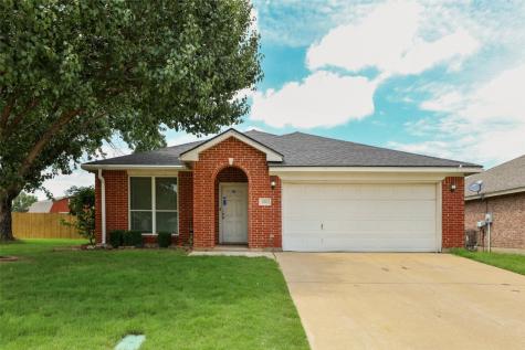 4311 Bent Oaks Drive Arlington TX 76001