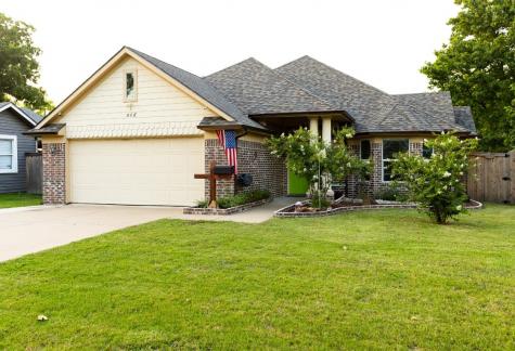 506 W Leland Avenue Mckinney TX 75069