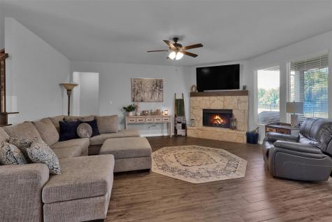154 Chester Road Springtown TX 76082
