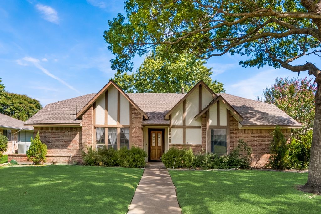 1707 Damian Way Richardson TX 75081