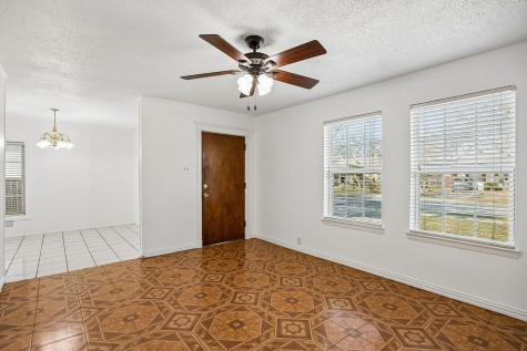 3708 Davila Drive Dallas TX 75220