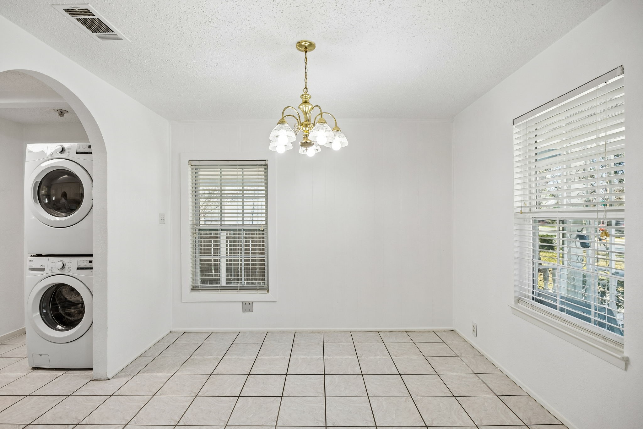 3708 Davila Drive Dallas TX 75220