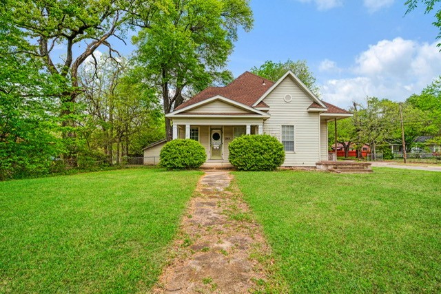 1363 Pine Bluff Street Paris TX 75460