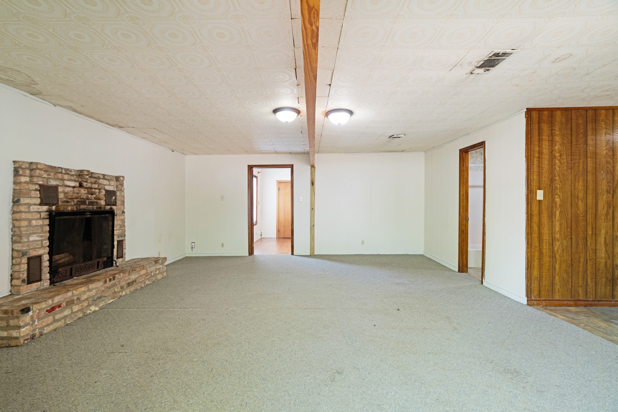 1363 Pine Bluff Street Paris TX 75460