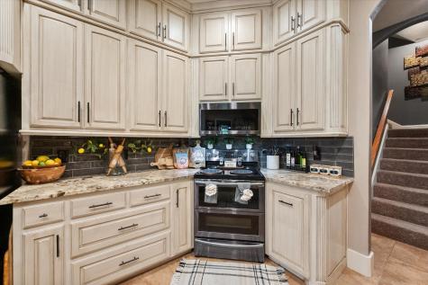 1103 Louise Lane Ennis TX 75119